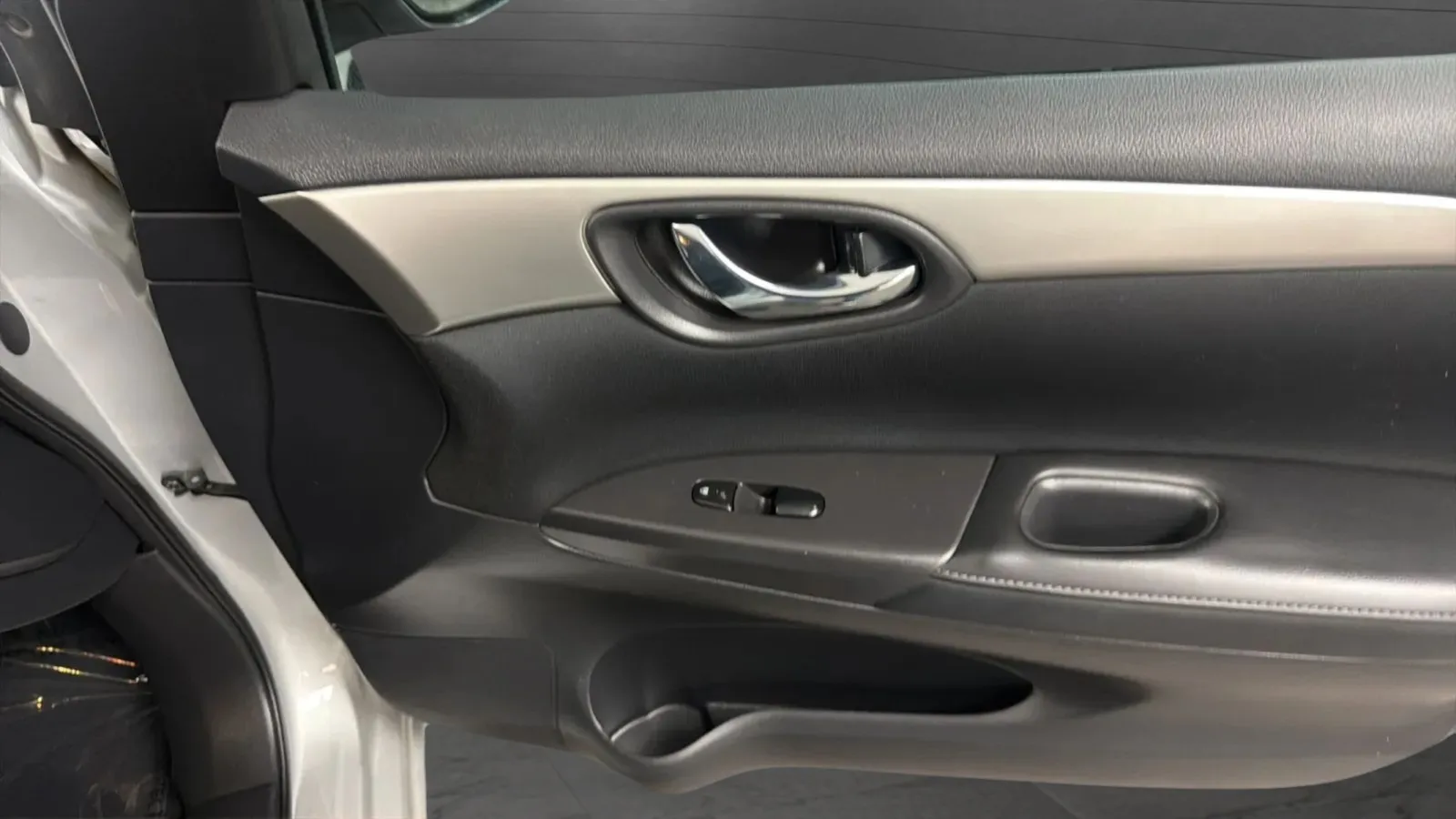 Nissan Sentra photo 18