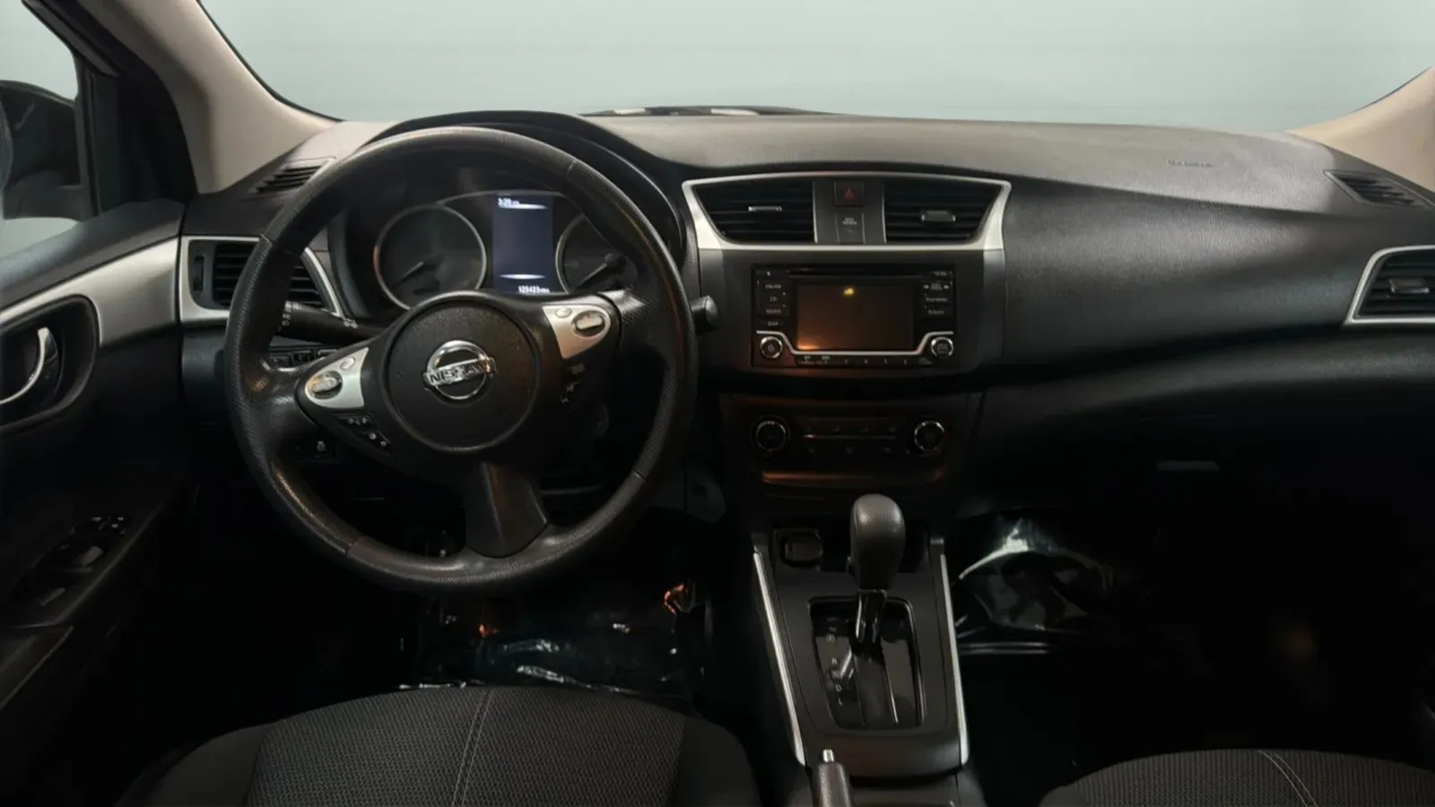 Nissan Sentra photo 11