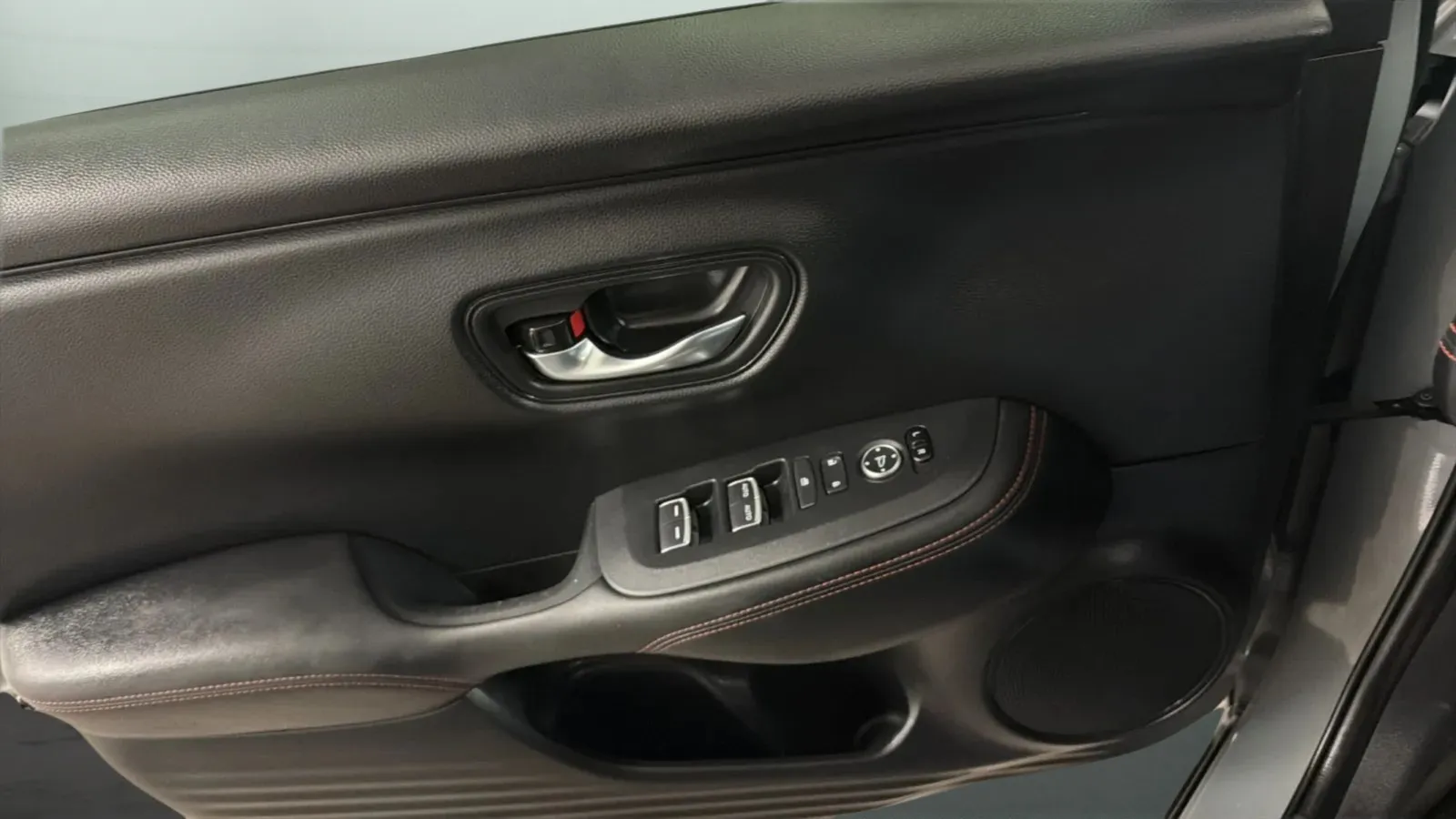 Honda HR-V photo 17