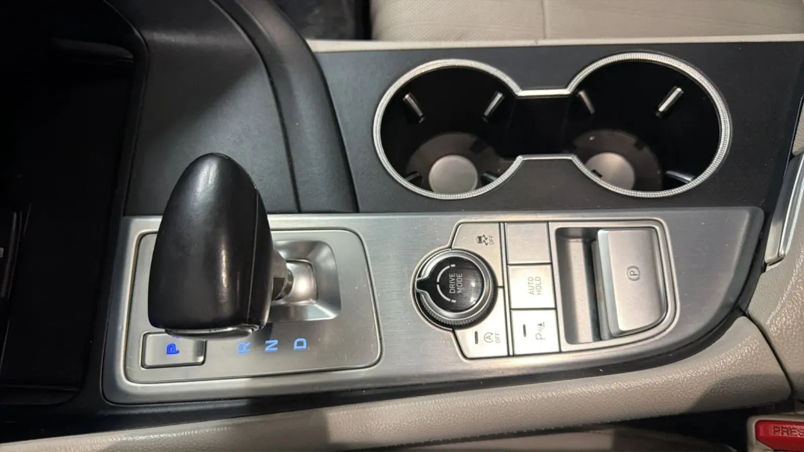 Genesis G70 photo 12