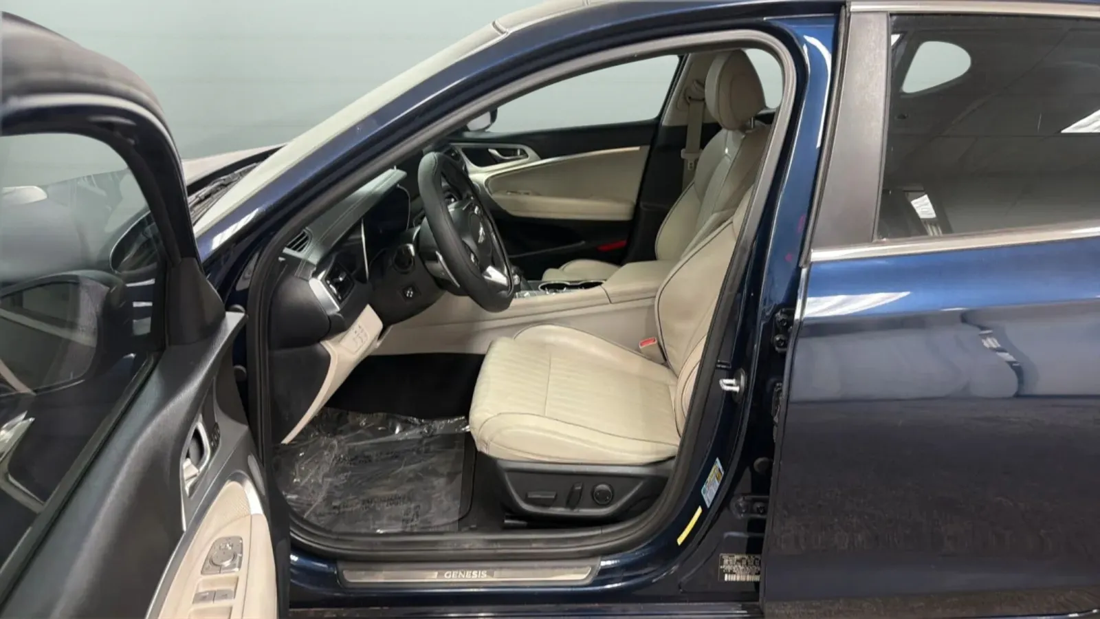 Genesis G70 photo 21