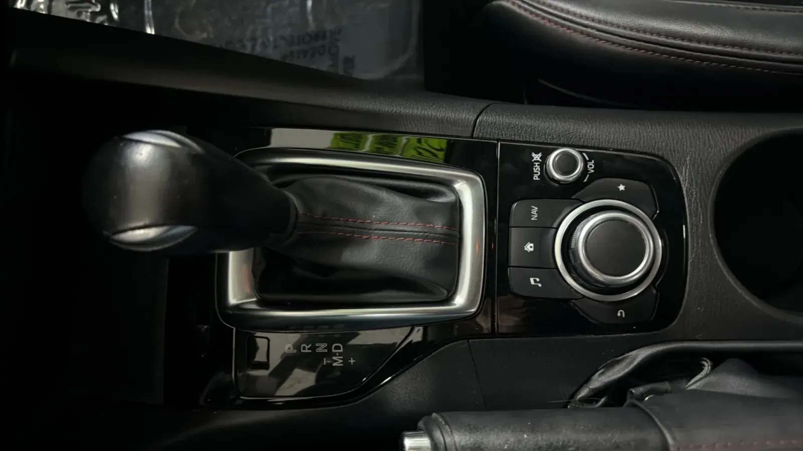Mazda Mazda3 photo 13