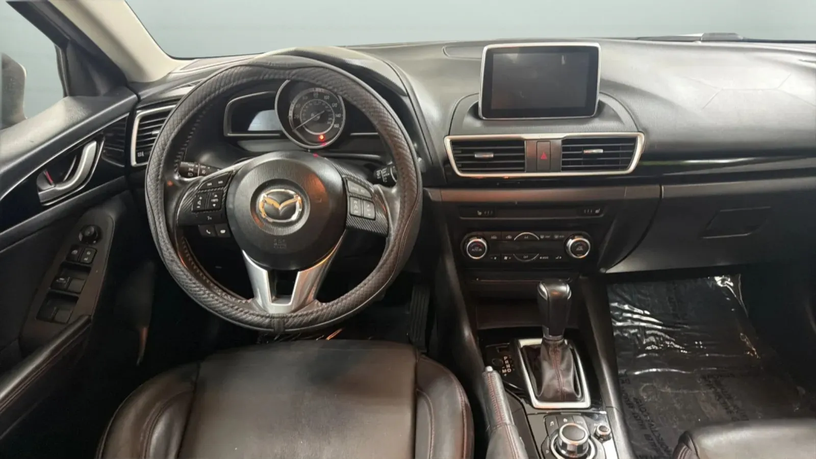 Mazda Mazda3 photo 11