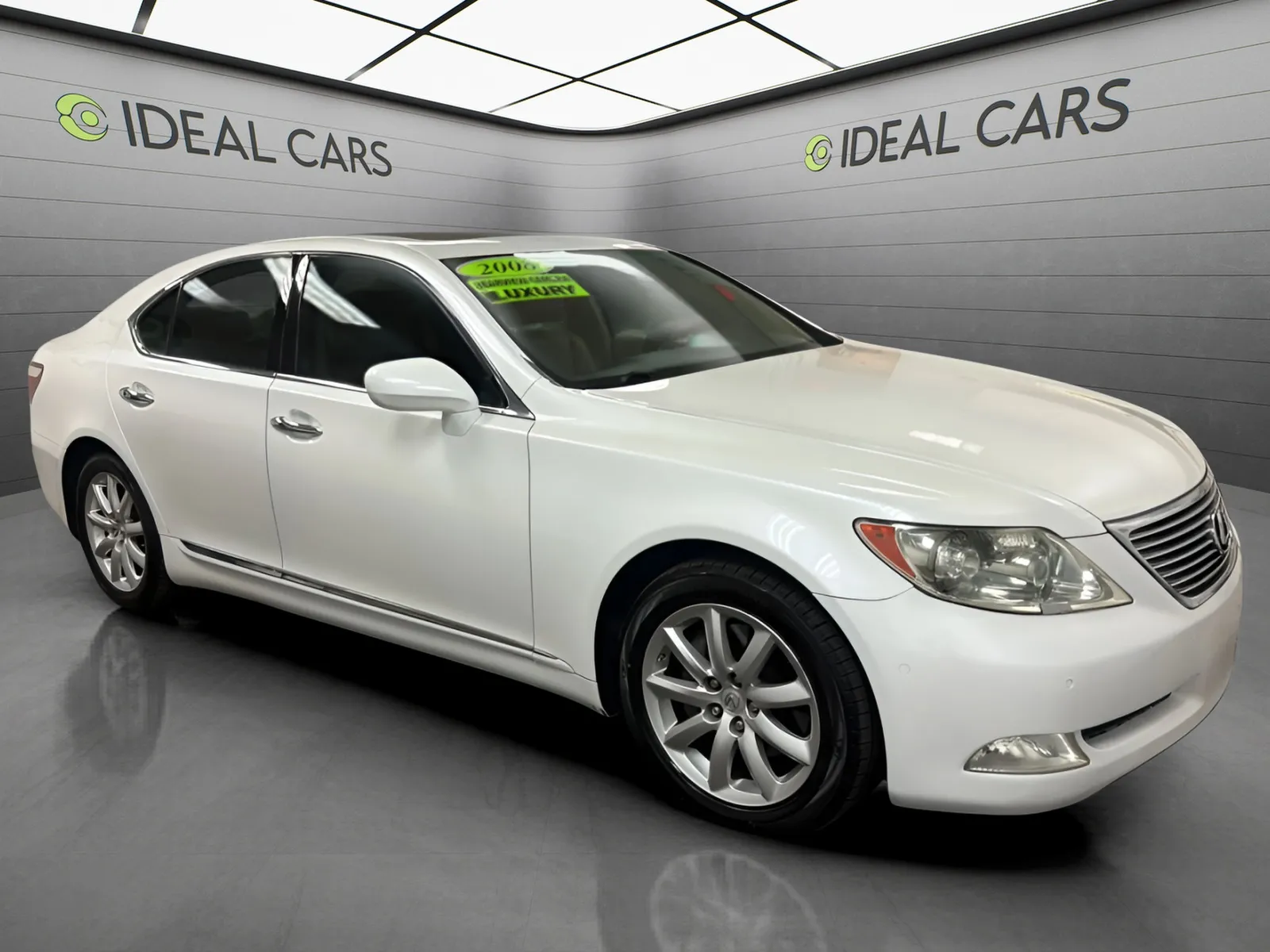 Lexus LS photo 3