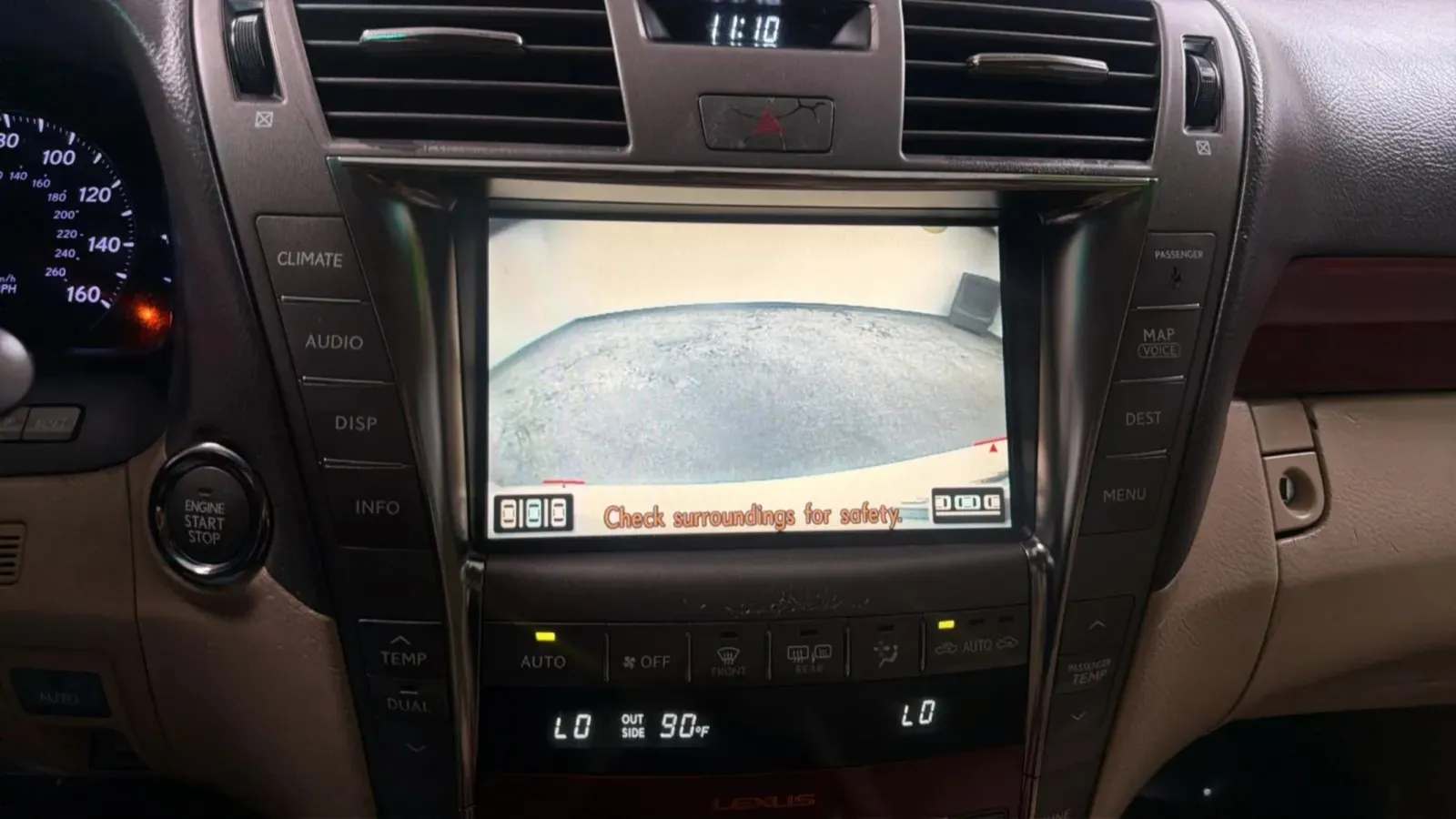 Lexus LS photo 15