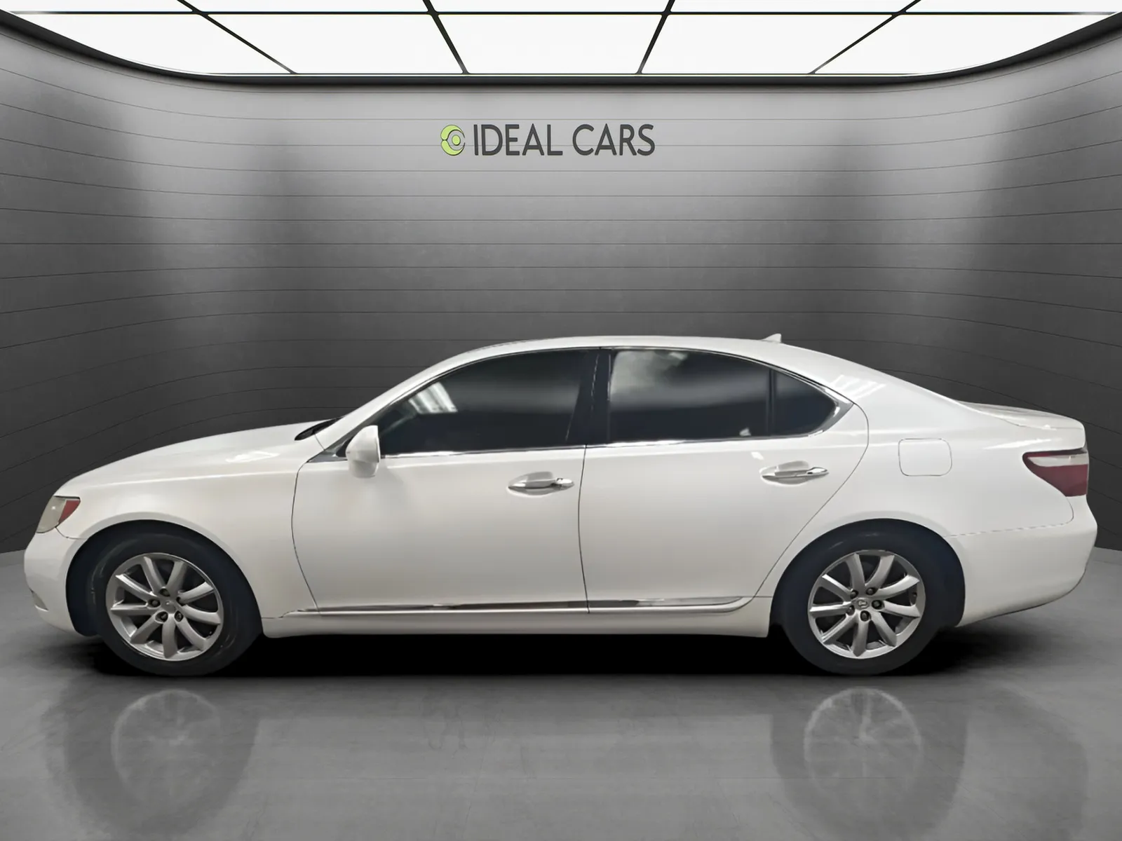 Lexus LS photo 8