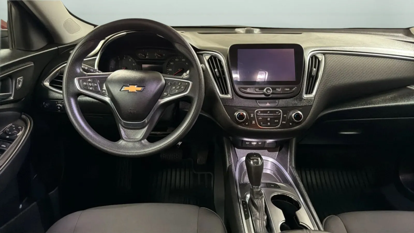 Chevrolet Malibu photo 11