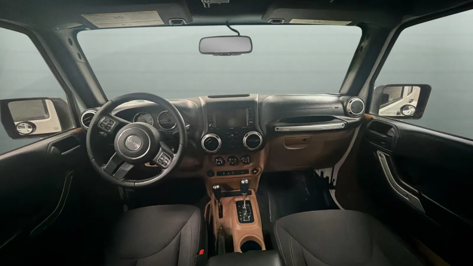 Jeep Wrangler photo 9