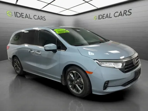 Another view of 2023 Honda Odyssey Elite for sale in Mesa, AZ at Ideal Cars - at Crismon Rd.