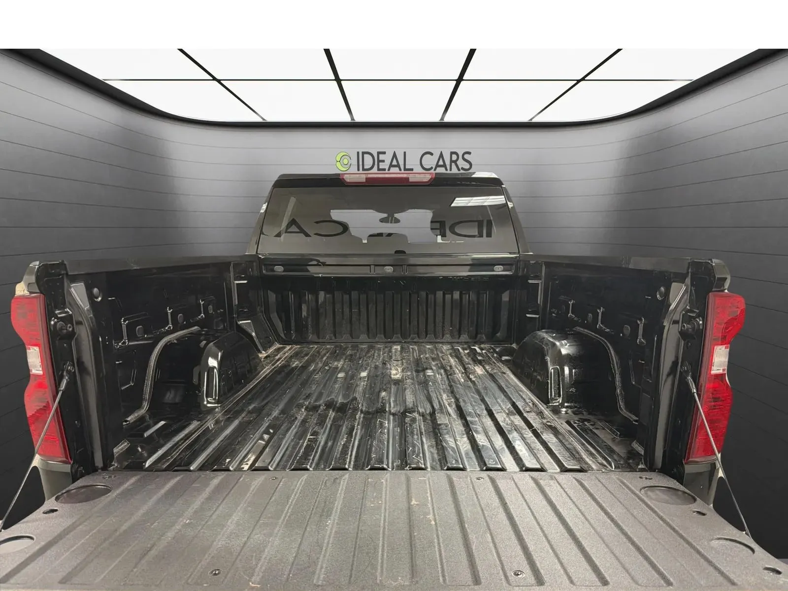 2022 Chevrolet Silverado 1500 Limited LT - Photo 18