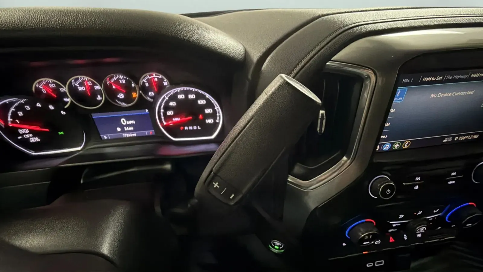 2022 Chevrolet Silverado 1500 Limited LT - Photo 12