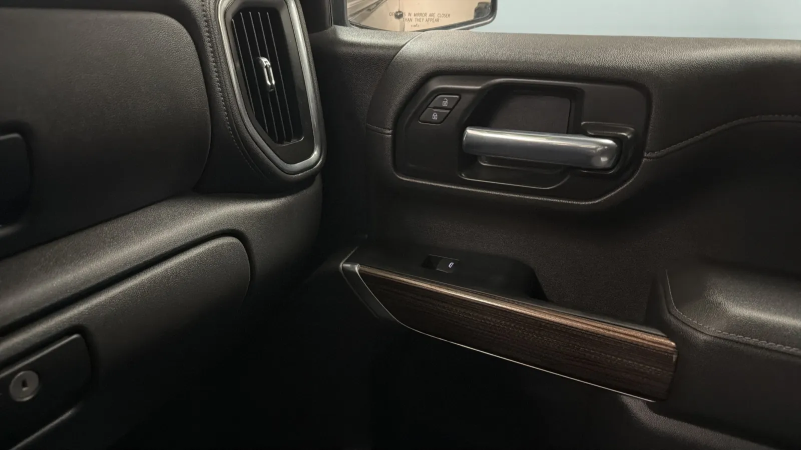 2022 Chevrolet Silverado 1500 Limited LT - Photo 16