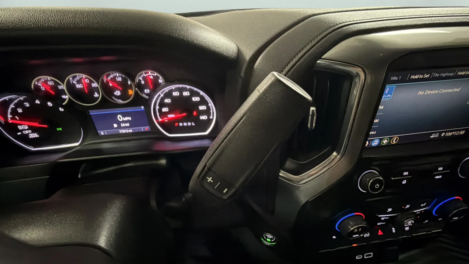 2022 Chevrolet Silverado 1500 Limited LT - Photo 12