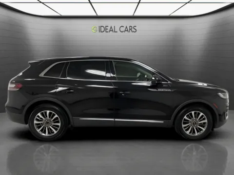 More photos of 2019 Lincoln Nautilus Select at Ideal Cars - at Gilbert Rd, AZ