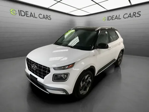 White 2023 Hyundai Venue Limited for sale in Mesa, AZ
