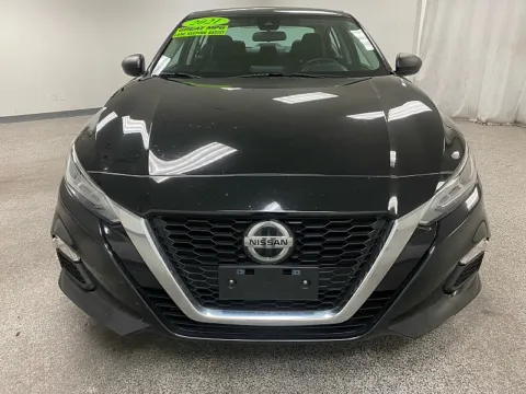 Photos of 2021 Nissan Altima 2.5 SV for sale in Mesa, AZ at Ideal Cars - East Mesa (Hill)