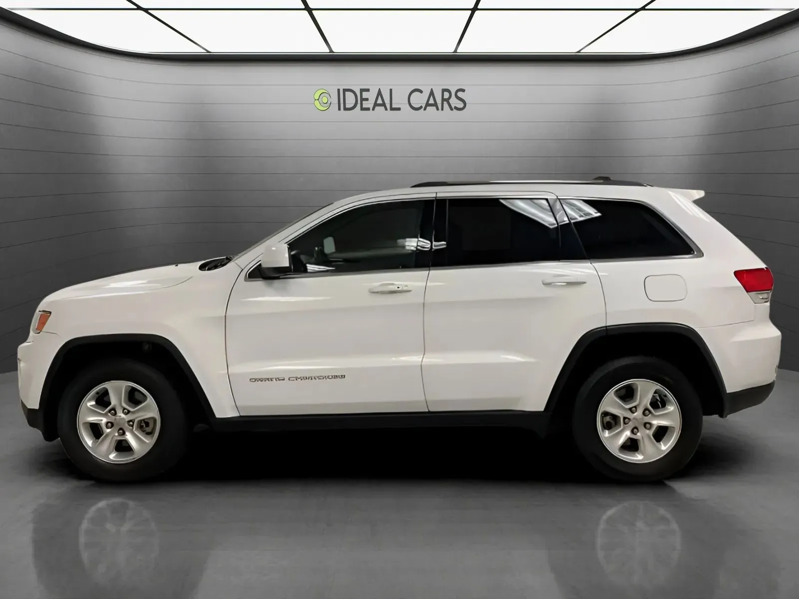 2016 Jeep Grand Cherokee Laredo E - Photo 8