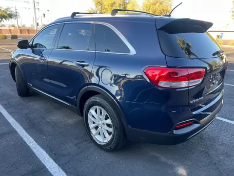 Photos of 2018 Kia Sorento LX V6 for sale in Mesa, AZ at Ideal Cars - at Gilbert Rd