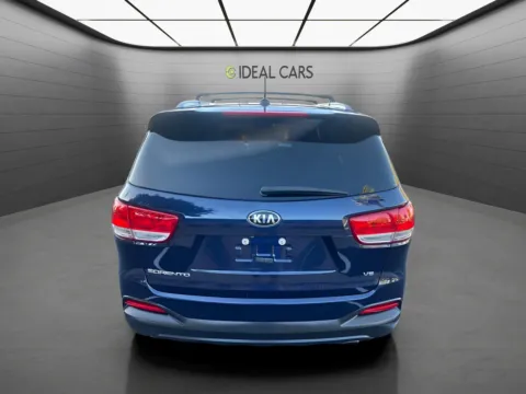 More photos of 2018 Kia Sorento LX V6 at Ideal Cars - at Gilbert Rd, AZ