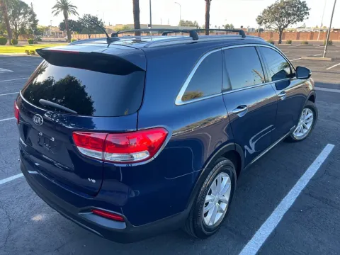 More photos of 2018 Kia Sorento LX V6 at Ideal Cars - at Gilbert Rd, AZ