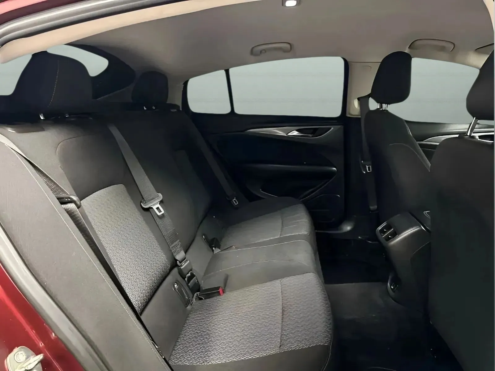 2019 Buick Regal Sportback Preferred - Photo 12