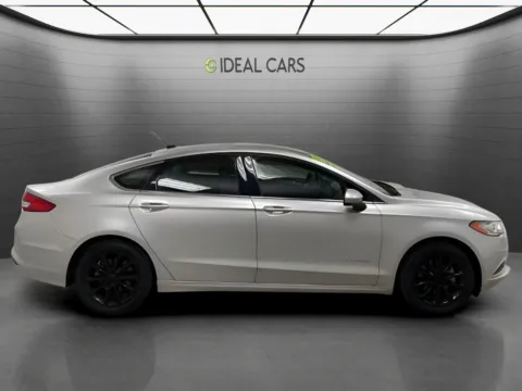 More photos of 2017 Ford Fusion Hybrid 4d Sedan SE at Ideal Cars - at Gilbert Rd, AZ