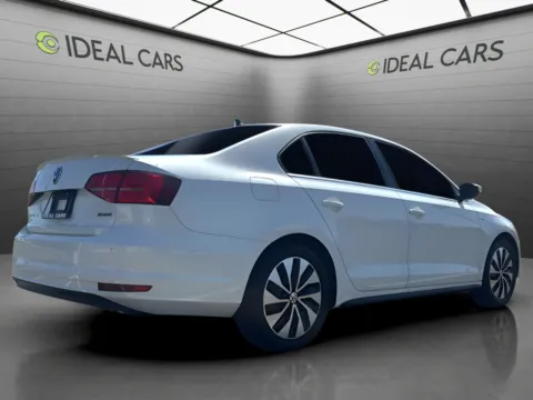More photos of 2016 Volkswagen Jetta Hybrid SEL Premium at Ideal Cars - at Gilbert Rd, AZ