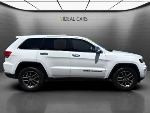 More photos of 2017 Jeep Grand Cherokee Limited at Ideal Cars - at Gilbert Rd, AZ