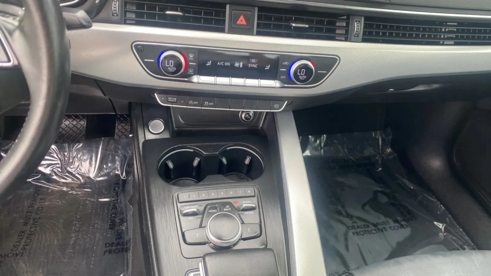 Audi A4 photo 17