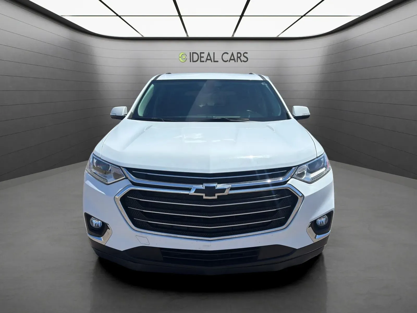 Chevrolet Traverse photo 2
