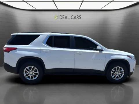 More photos of 2020 Chevrolet Traverse LT Cloth at Ideal Cars - at Gilbert Rd, AZ