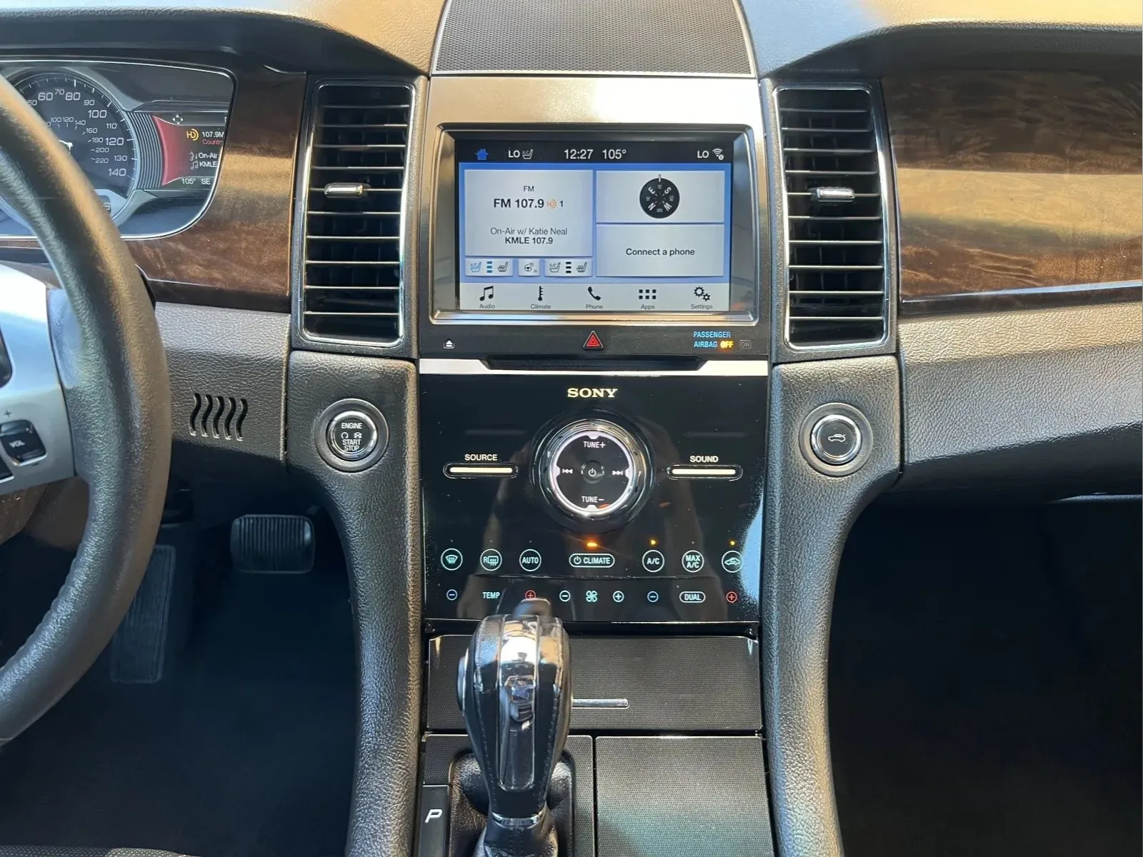 Ford Taurus photo 11