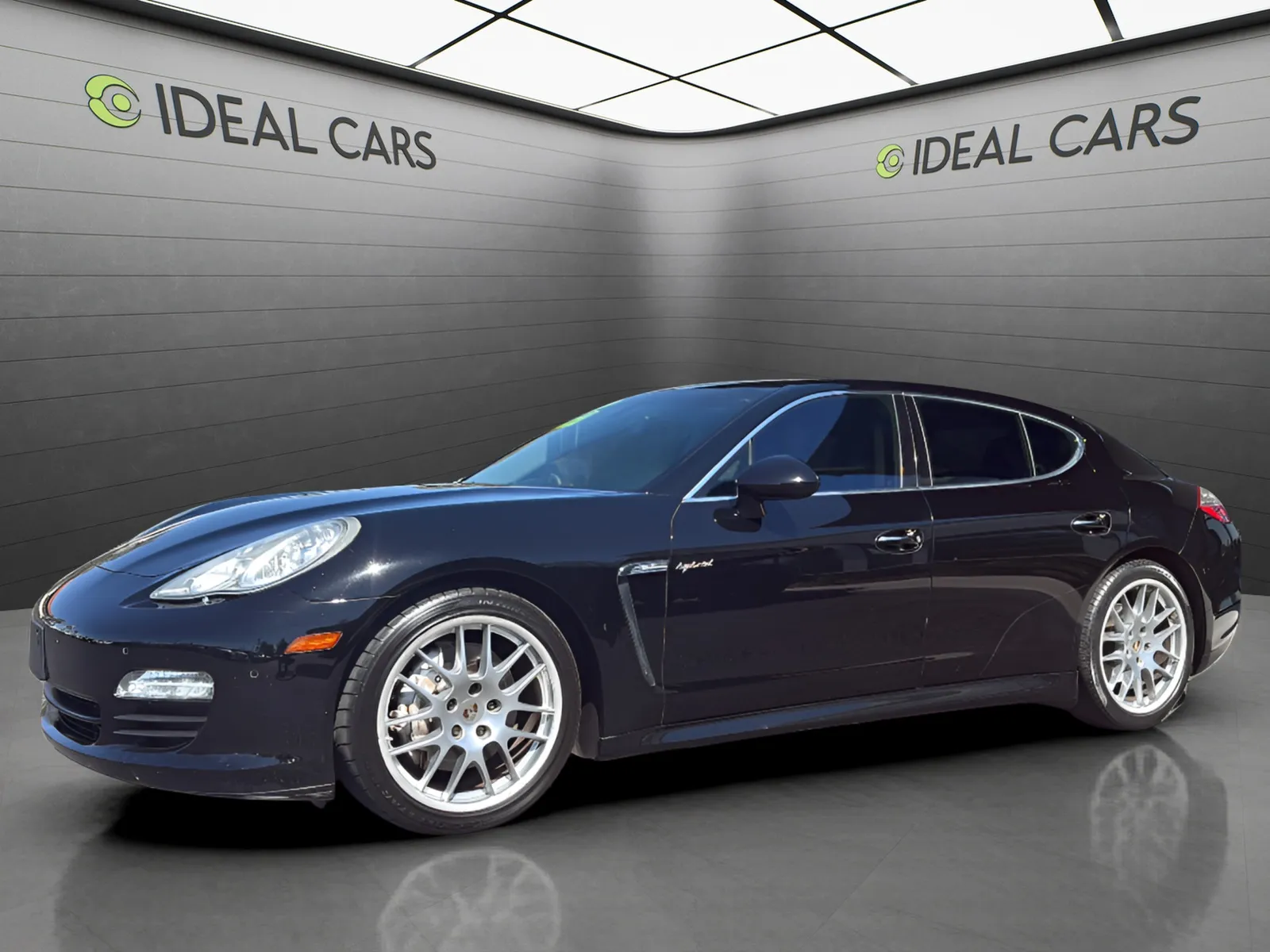 2012 Porsche Panamera S Hybrid's photo