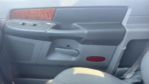 More photos of 2006 Dodge Ram 1500 at Ideal Cars - at Gilbert Rd, AZ