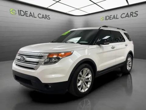 White 2013 Ford Explorer XLT for sale in Mesa, AZ