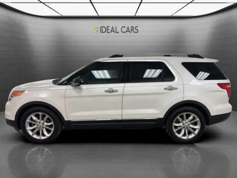 White 2013 Ford Explorer XLT for sale in Mesa, AZ