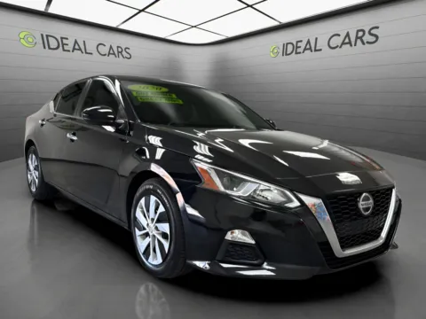 Another view of 2020 Nissan Altima 2.5 S for sale in Mesa, AZ at Ideal Cars - at Gilbert Rd