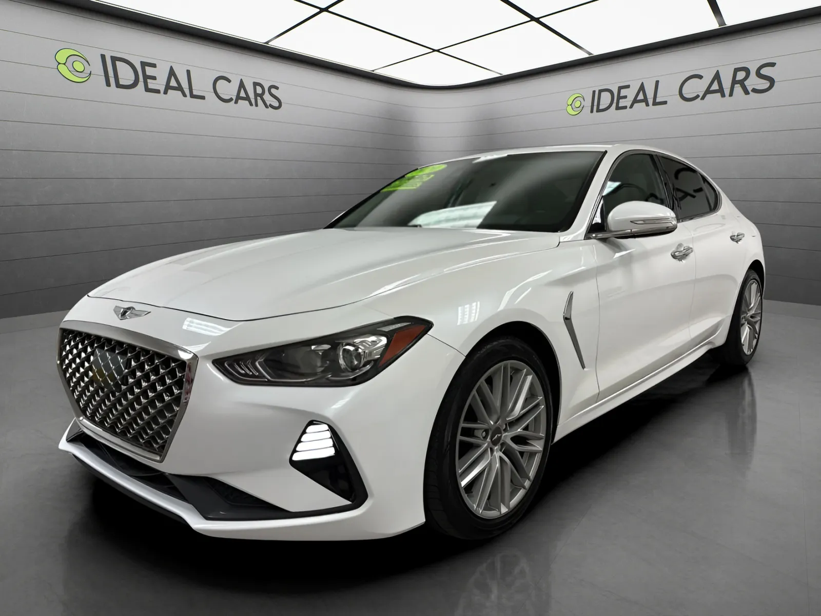 2020 Genesis G70 2.0T Standard's photo