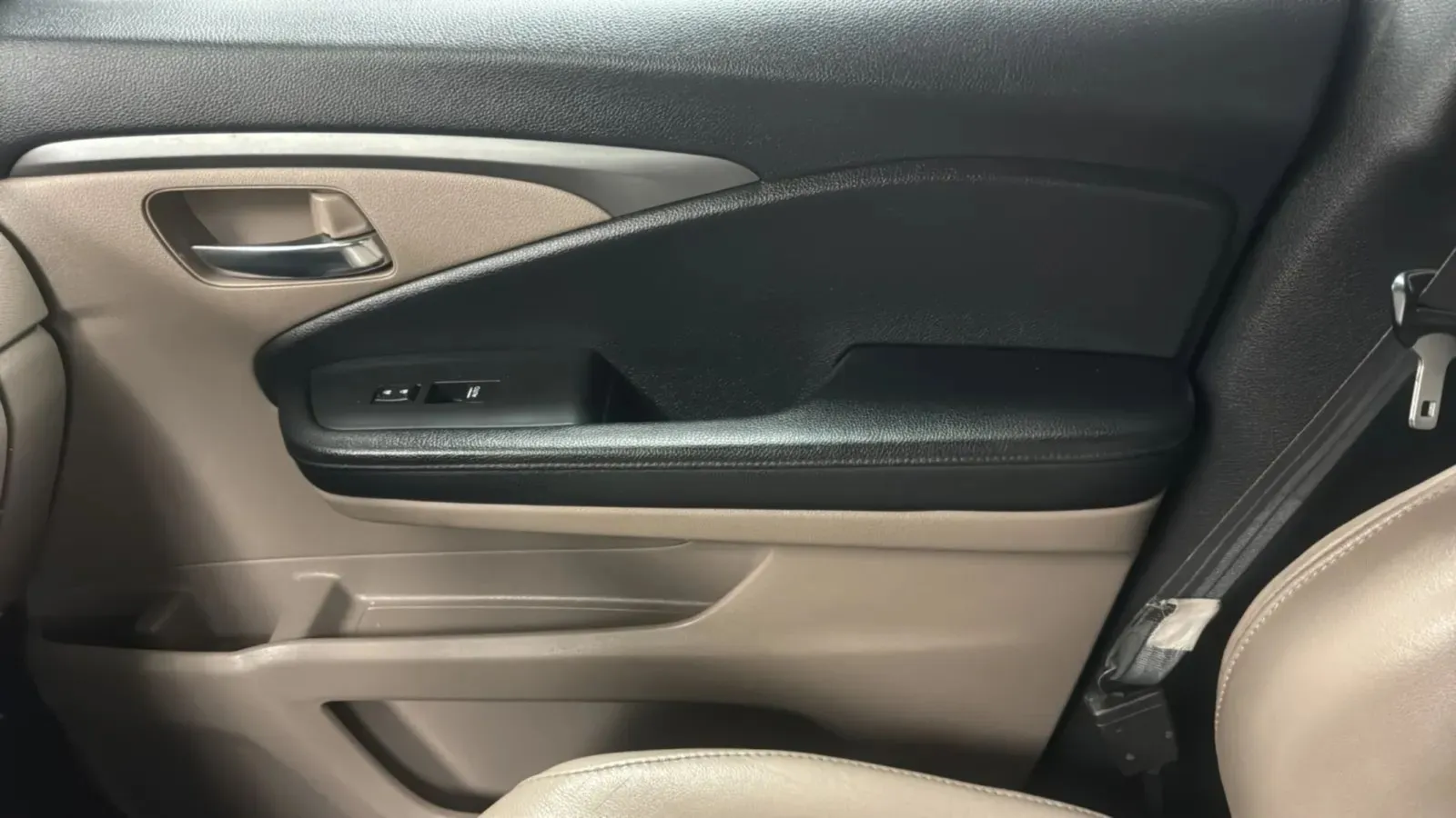 Honda Pilot photo 18