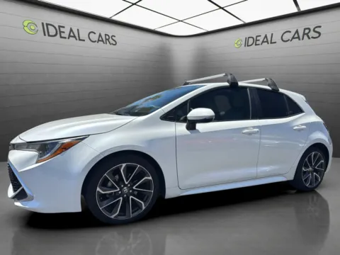 White 2019 Toyota Corolla Hatchback XSE for sale in Mesa, AZ