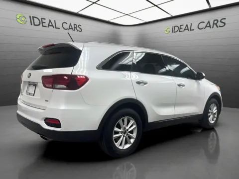 More photos of 2020 Kia Sorento LX at Ideal Cars - at Gilbert Rd, AZ