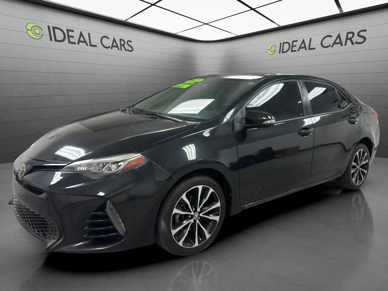 Black 2017 Toyota Corolla SE for sale in Mesa, AZ