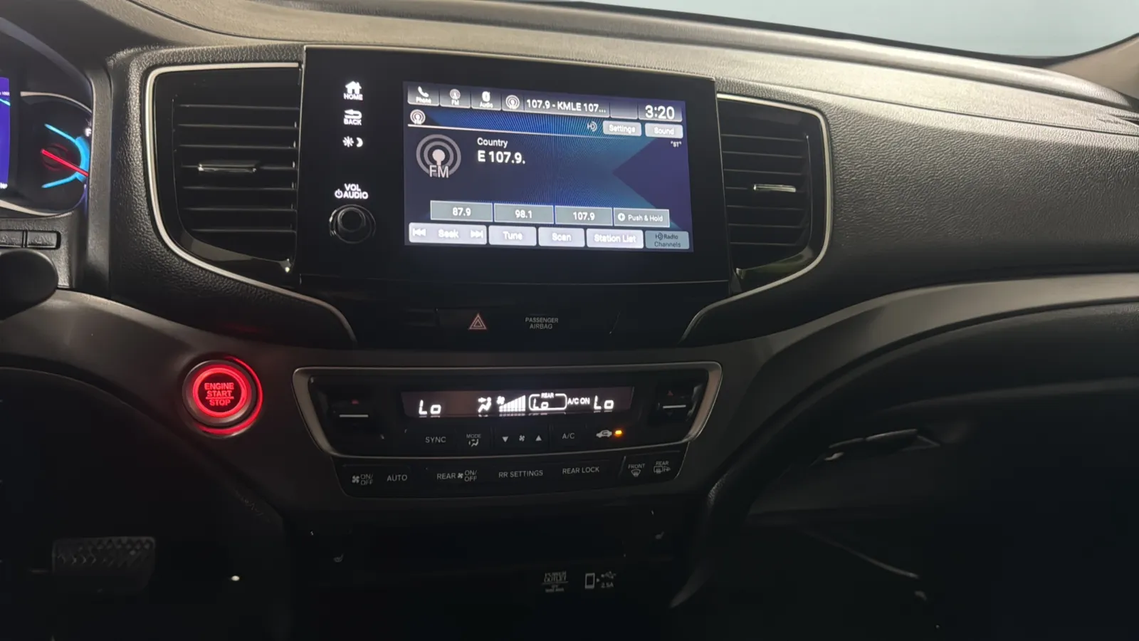 Honda Pilot photo 17