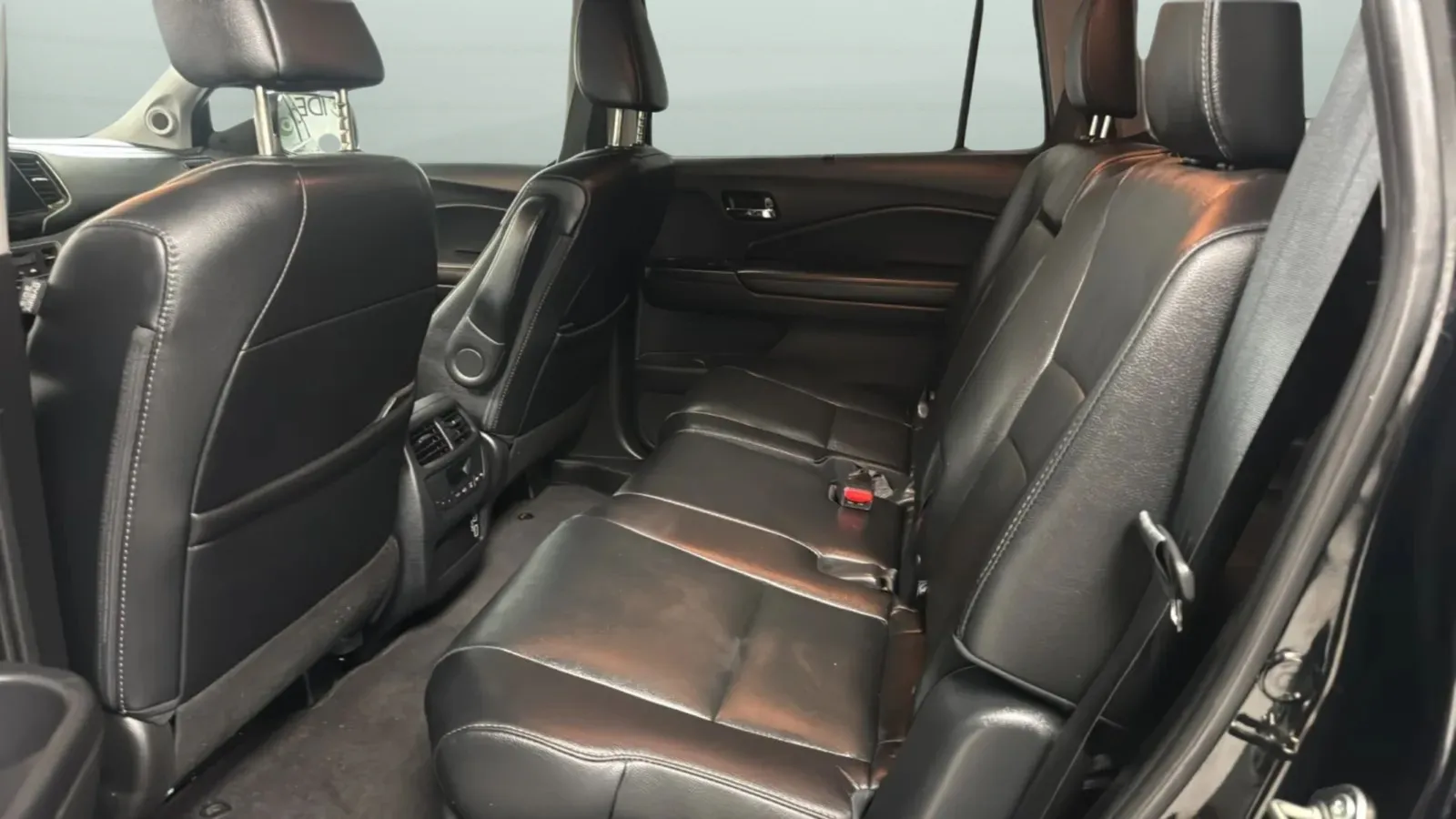 Honda Pilot photo 11