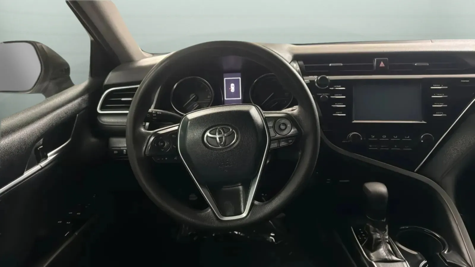 Toyota Camry photo 13