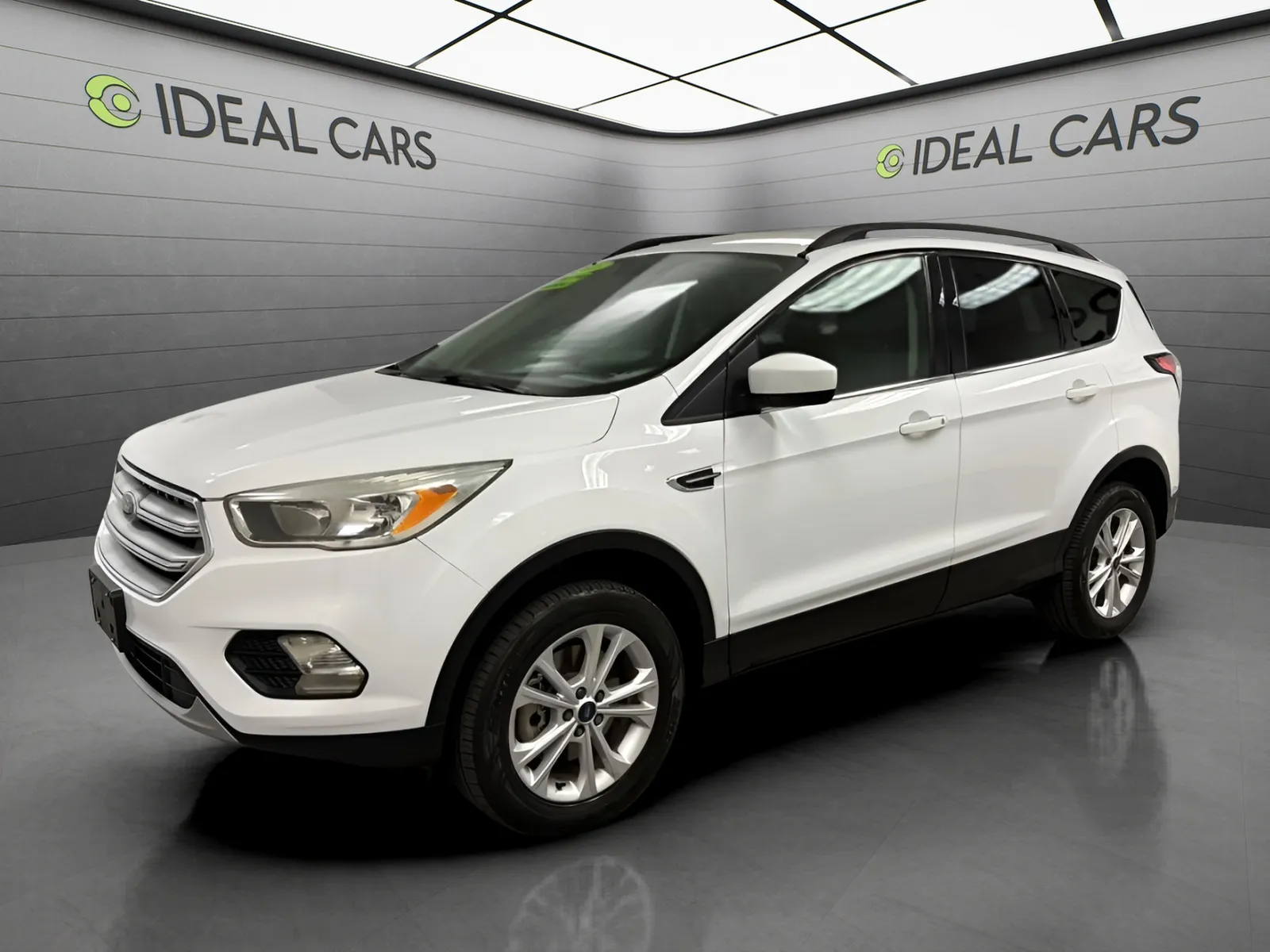 White 2018 Ford Escape SE for sale in Mesa, AZ