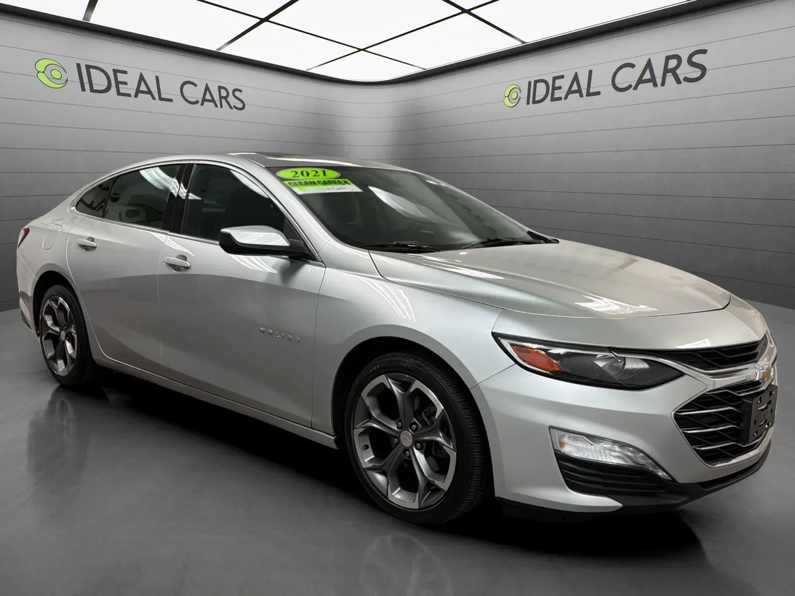 Chevrolet Malibu photo 3