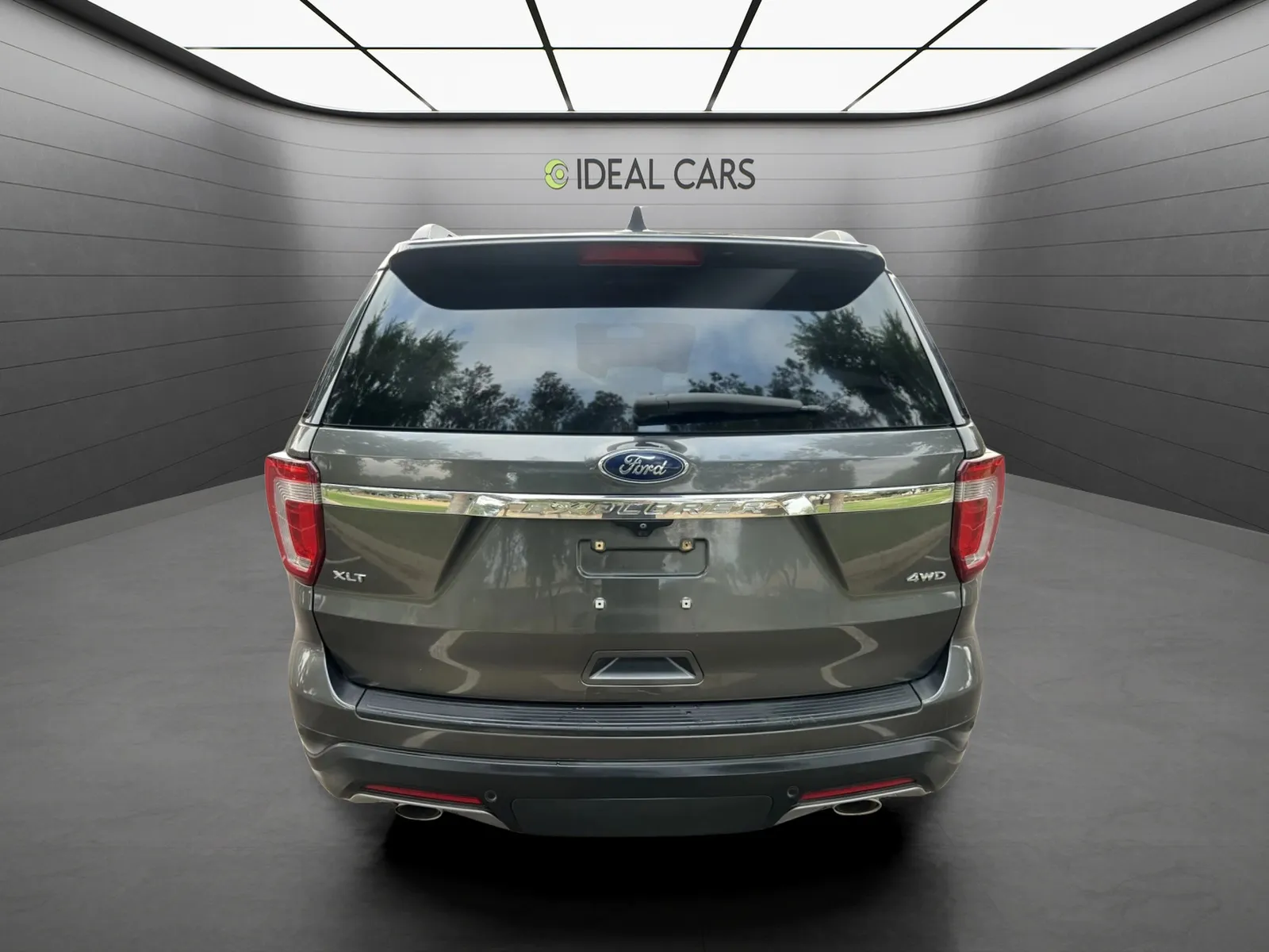Ford Explorer photo 5