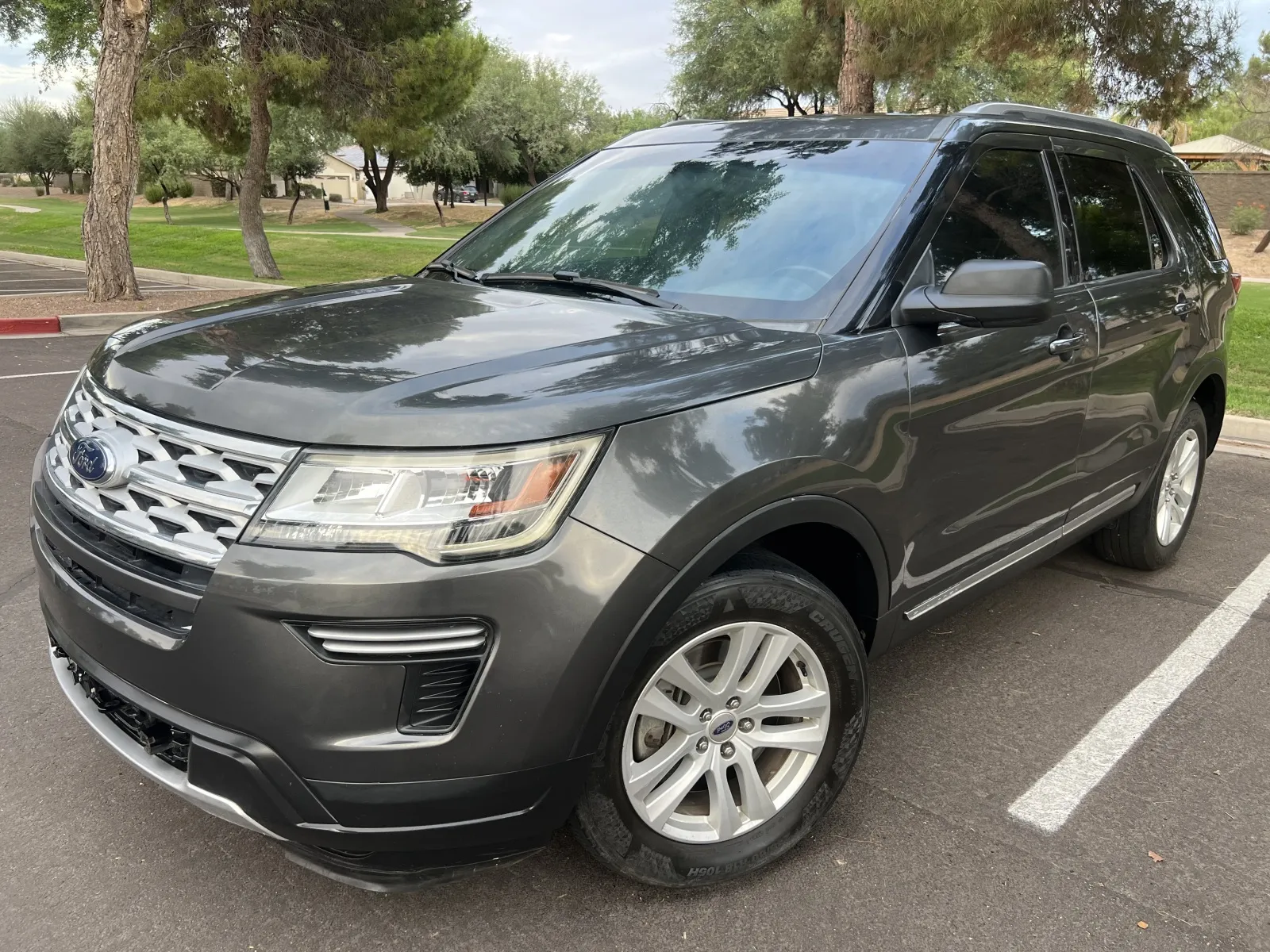 Gray 2018 Ford Explorer XLT for sale in Mesa, AZ
