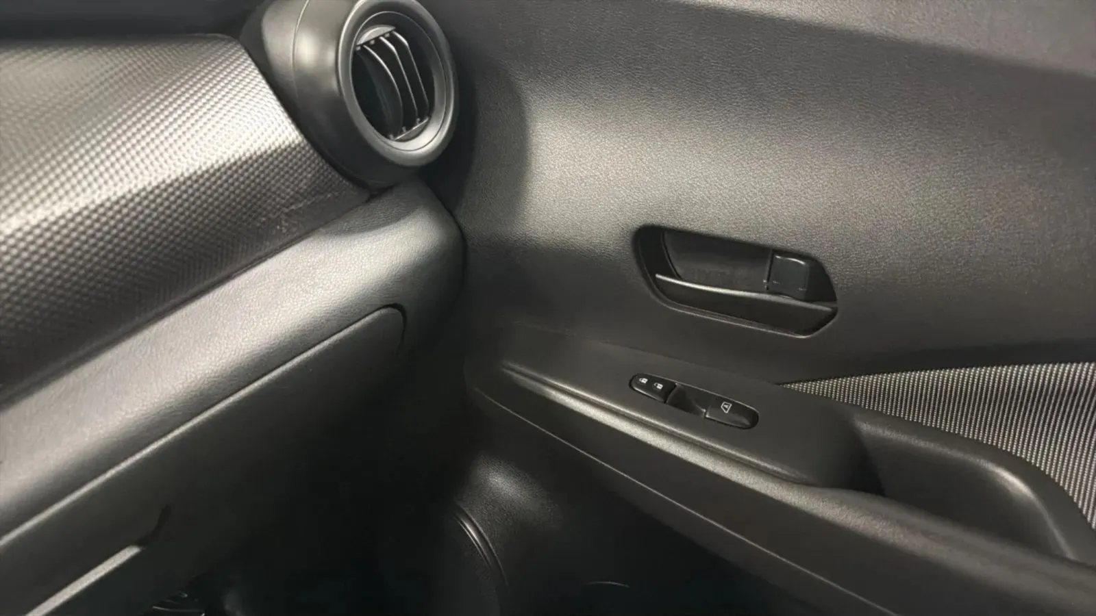 Nissan Kicks photo 16